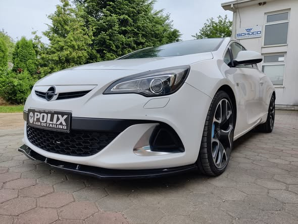 Opel Astra OPC, prednji kut s druge strane